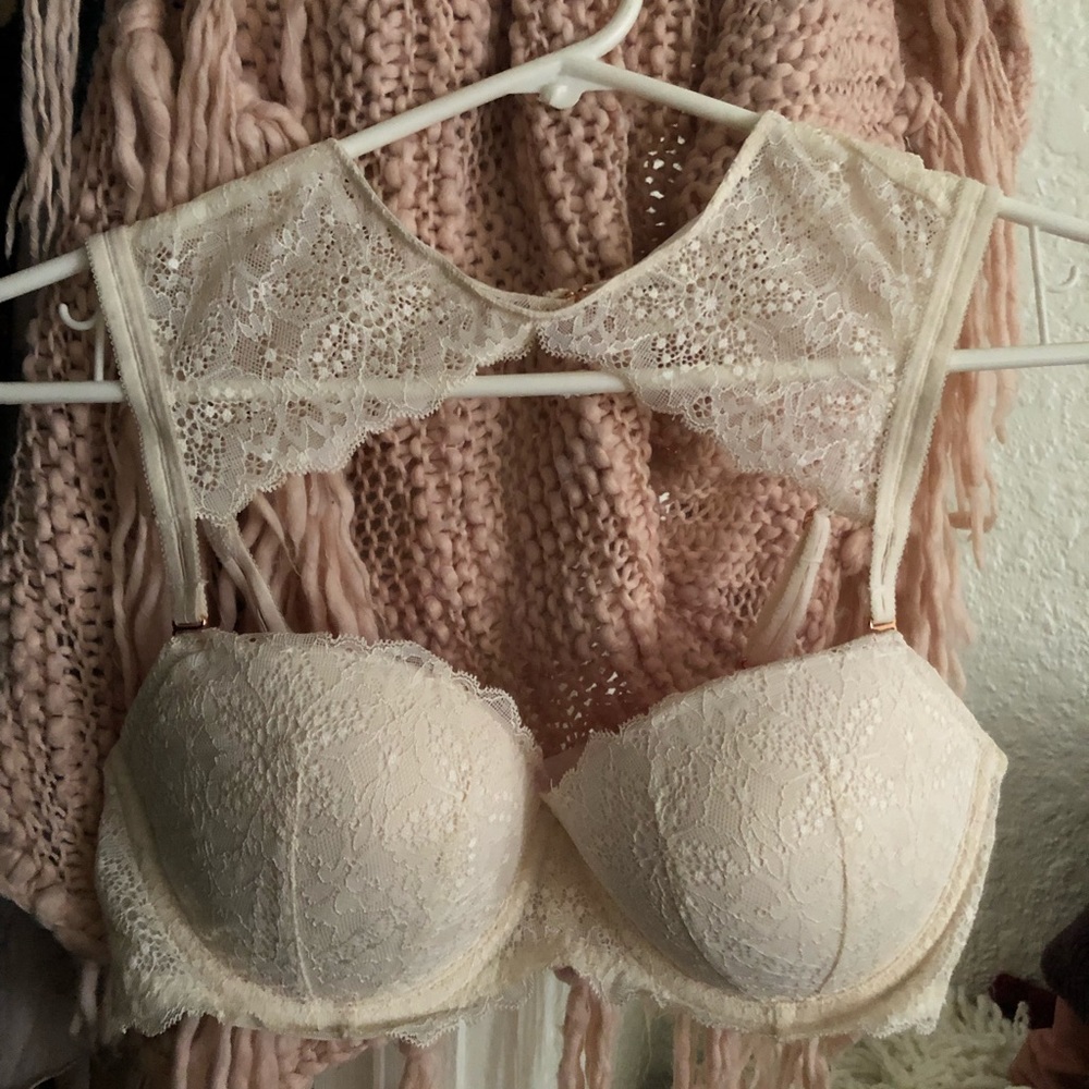 VS PINK cream lace push-up bra choker